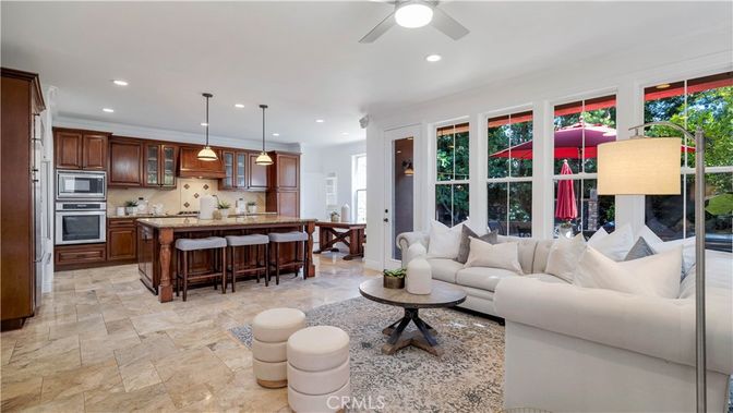 Interior, Kitchen, Living room, Pendant Lights, Recessed Lighting, Stainless Steel Appliances