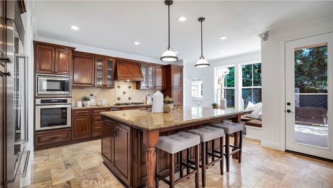 Interior, Kitchen, Pendant Lights, Recessed Lighting, Stainless Steel Appliances