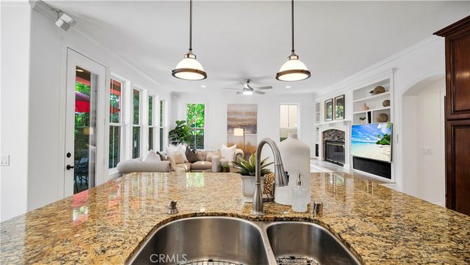 Fireplace, Interior, Living room, Pendant Lights, Recessed Lighting