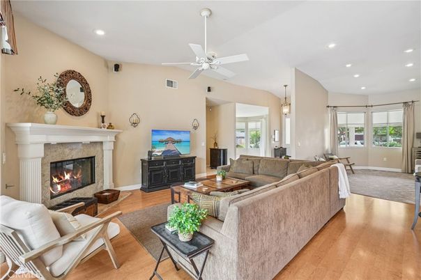 Fireplace, Interior, Living room, Pendant Lights, Recessed Lighting, Wood Texture Flooring