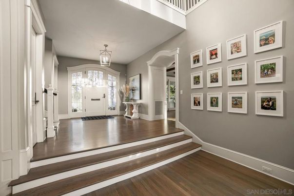 Interior, Pendant Lights, Wood Texture Flooring