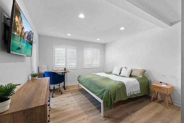 Bedroom, Home Office, Interior, Recessed Lighting, Wood Texture Flooring