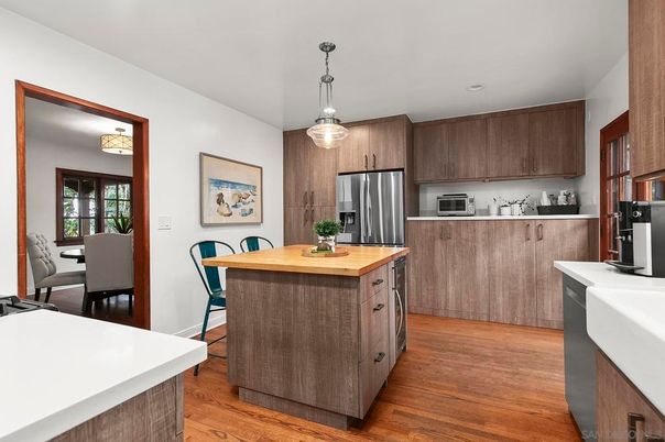 Dining room, Interior, Kitchen, Pendant Lights, Recessed Lighting, Stainless Steel Appliances, Wood Texture Flooring