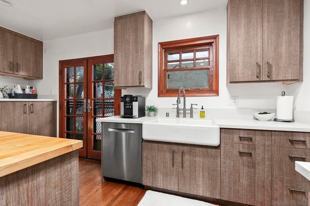 Interior, Kitchen, Recessed Lighting, Wood Texture Flooring