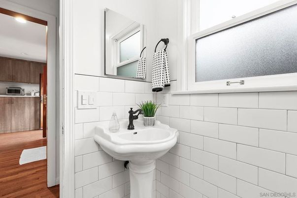 Bathroom, Interior, Recessed Lighting, Wood Texture Flooring