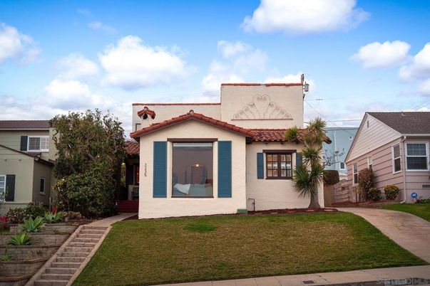 Exterior, Facade, Spanish Mediterranean