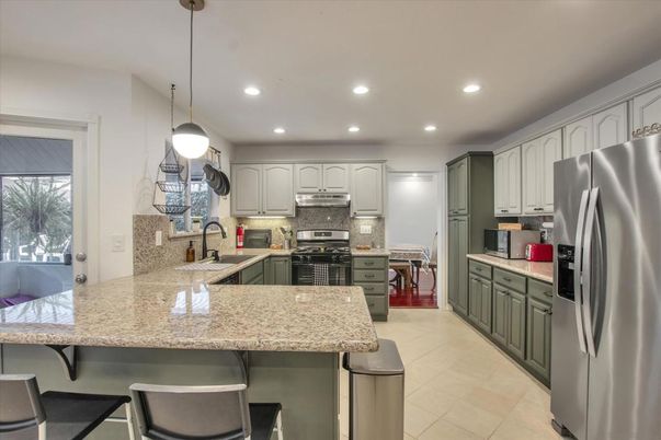 Interior, Kitchen, Pendant Lights, Recessed Lighting, Stainless Steel Appliances