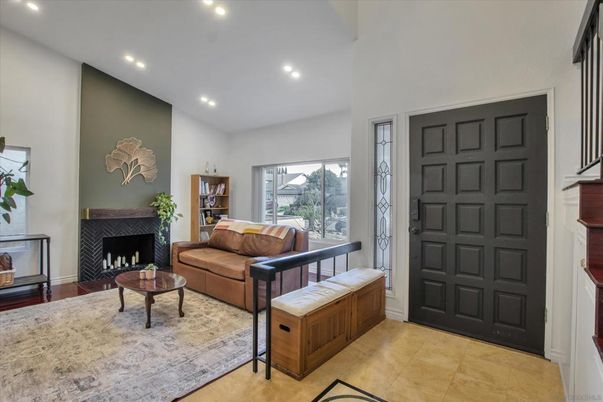 Fireplace, Interior, Living room, Recessed Lighting