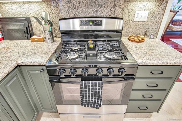 Interior, Kitchen, Stainless Steel Appliances