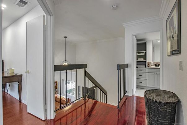 Interior, Pendant Lights, Recessed Lighting, Wood Texture Flooring