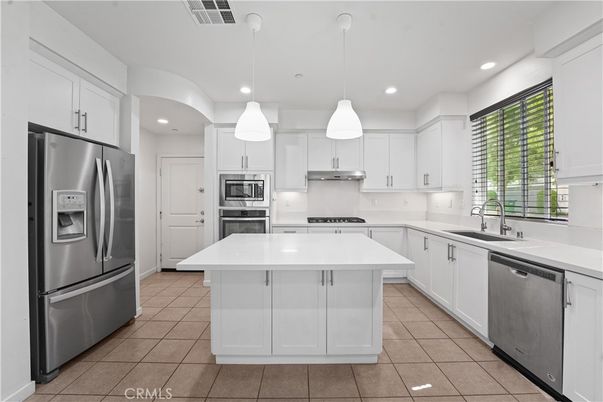 Interior, Kitchen, Pendant Lights, Recessed Lighting, Stainless Steel Appliances