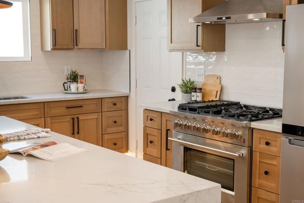 Interior, Kitchen, Stainless Steel Appliances