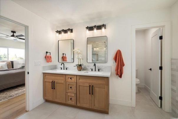 Bathroom, Bedroom, Dual Sink Vanities, Interior