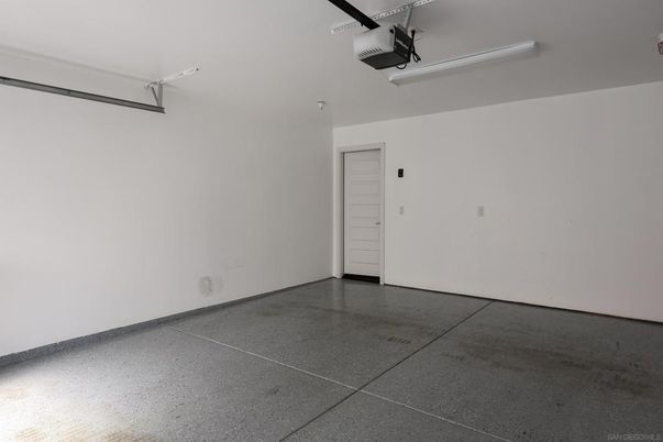 Garage, Interior
