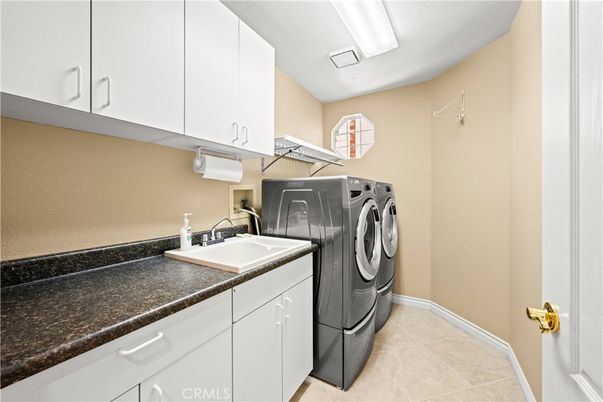 Interior, Washer