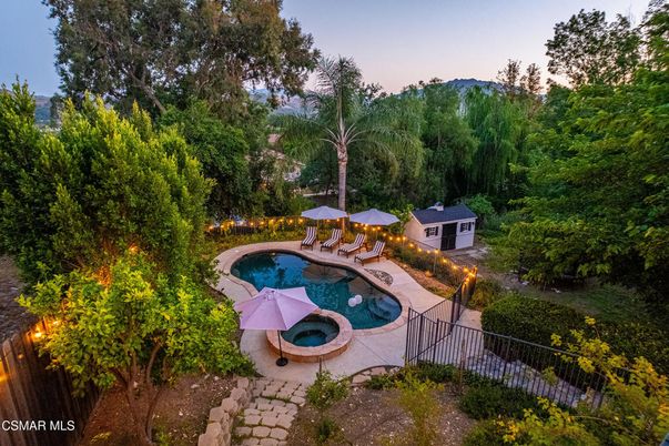 Exterior, Pool