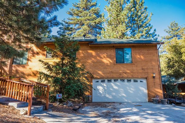 Attached, Exterior, Facade, Log Home