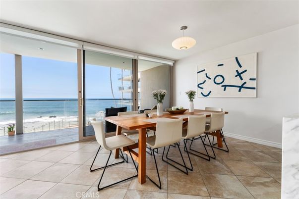 Dining room, Interior, Pendant Lights, Water