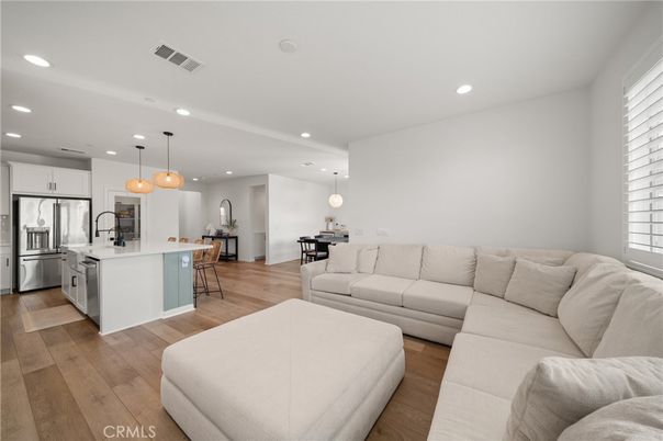 Interior, Kitchen, Living room, Pendant Lights, Recessed Lighting, Stainless Steel Appliances, Wood Texture Flooring