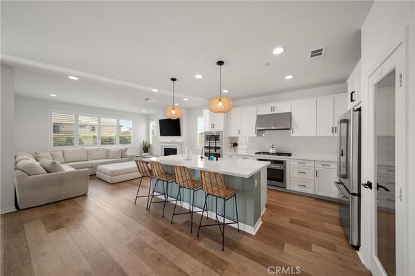 Interior, Kitchen, Living room, Pendant Lights, Recessed Lighting, Stainless Steel Appliances, Wood Texture Flooring