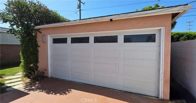 Detached Garage, Exterior