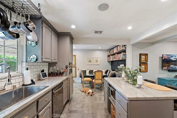 Dining room, Interior, Kitchen, Recessed Lighting