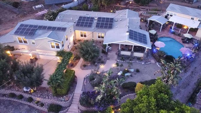 Exterior, Drone