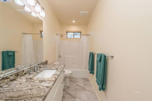 Bathroom, Interior, Marble, Recessed Lighting
