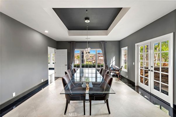 Dining room, Interior, Recessed Lighting