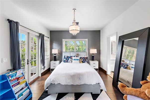 Bedroom, Chandelier, Interior, Pendant Lights, Wood Texture Flooring