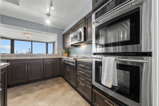 Interior, Kitchen, Stainless Steel Appliances