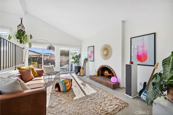 Fireplace, Interior, Living room