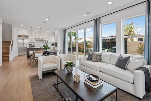 Dining room, Interior, Kitchen, Living room, Pendant Lights, Recessed Lighting, Stainless Steel Appliances, Wood Texture Flooring