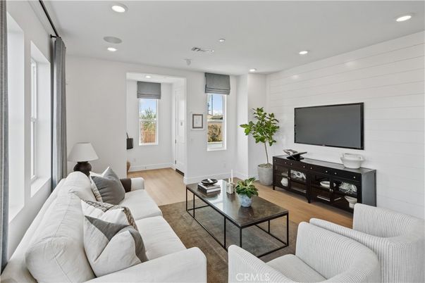 Interior, Living room, Recessed Lighting, Wood Texture Flooring