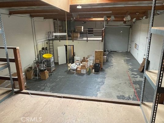 Garage, Interior, Wooden Beams