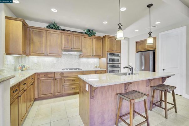 Interior, Kitchen, Pendant Lights, Recessed Lighting, Stainless Steel Appliances