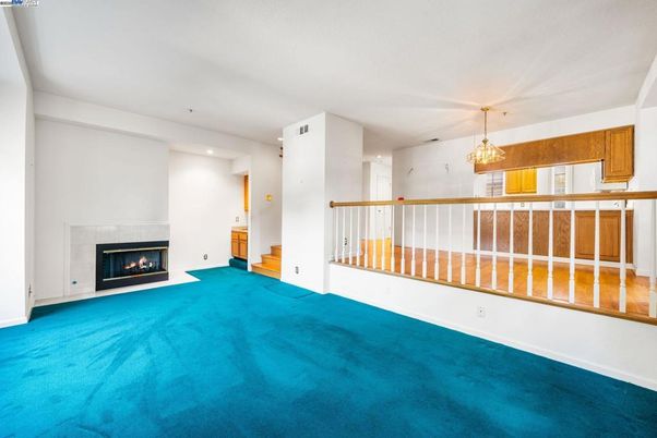 Empty room, Fireplace, Interior, Pendant Lights, Recessed Lighting