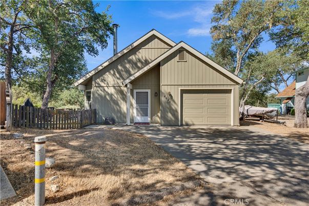 Detached Garage, Exterior