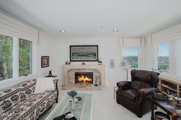 Fireplace, Interior, Living room, Recessed Lighting
