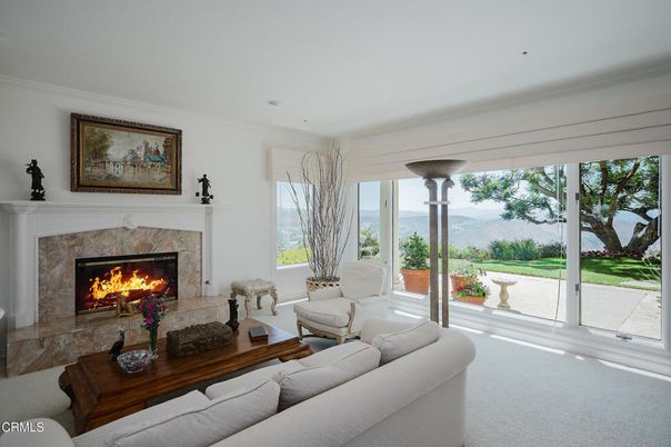 Fireplace, Interior, Living room