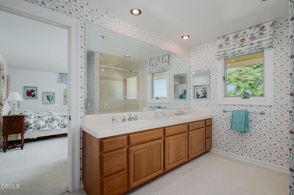 Bathroom, Bedroom, Dual Sink Vanities, Interior, Recessed Lighting