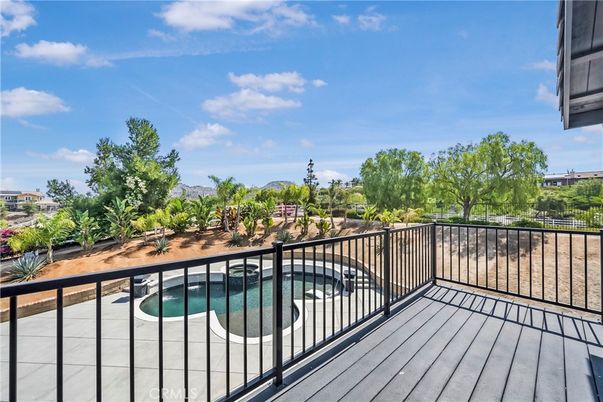 Exterior, Pool, Other