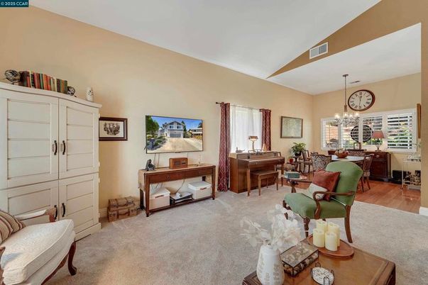 Chandelier, Dining room, Interior, Piano, Wood Texture Flooring