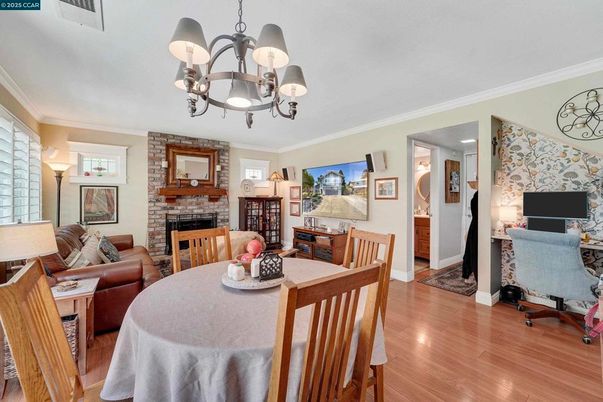 Chandelier, Dining room, Fireplace, Interior, Wood Texture Flooring