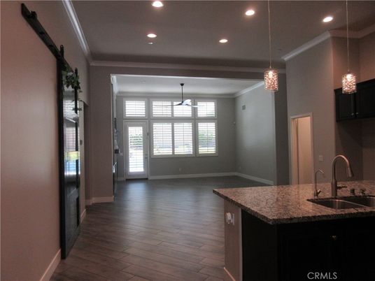 Interior, Pendant Lights, Recessed Lighting, Wood Texture Flooring