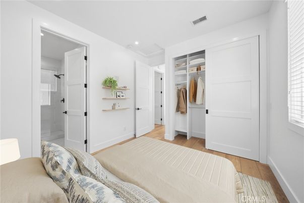 Bedroom, Interior, Recessed Lighting, Walk-in Closets, Wood Texture Flooring