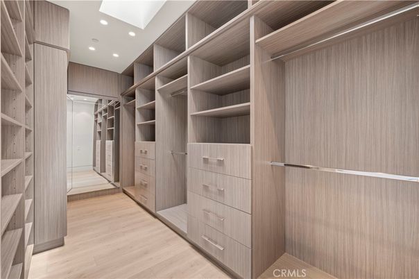 Interior, Recessed Lighting, Walk-in Closets, Wood Texture Flooring