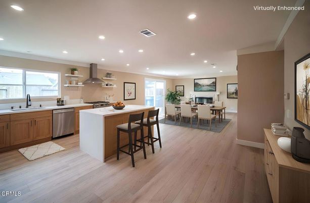 Dining room, Interior, Kitchen, Recessed Lighting, Stainless Steel Appliances, Wood Texture Flooring