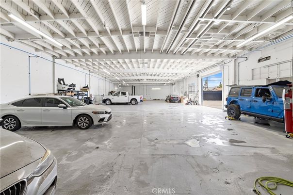 Garage, Interior