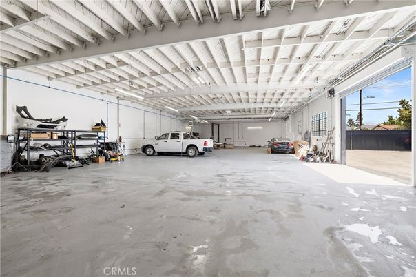Garage, Interior